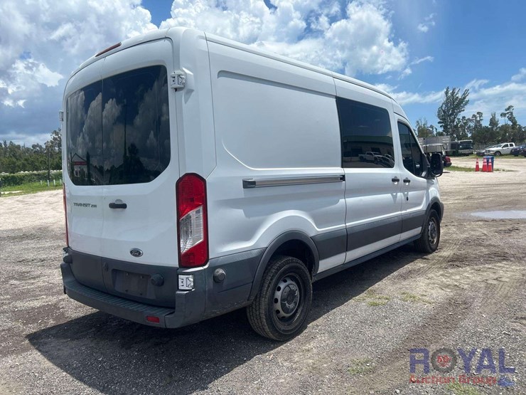 2016-ford-transit-image-3