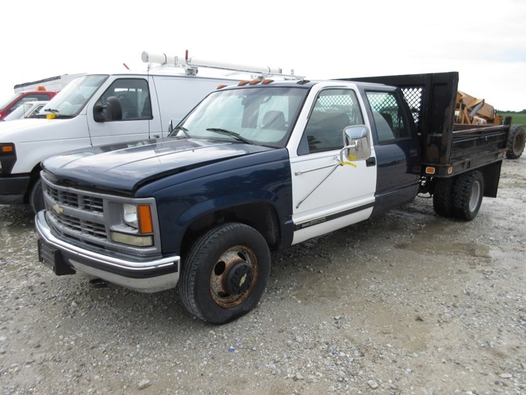 1994-chevy-2500-dually-pick-up-truck-image-1