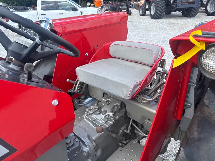 massey-ferguson-255-image-16