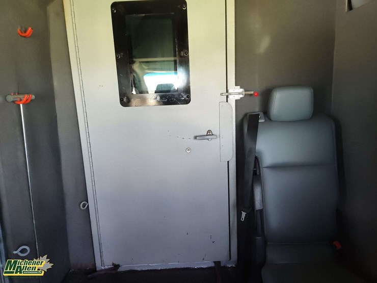 2017-ford-transit-image-18