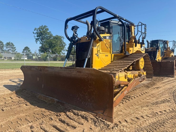 caterpillar-d6t-lgp-image-2