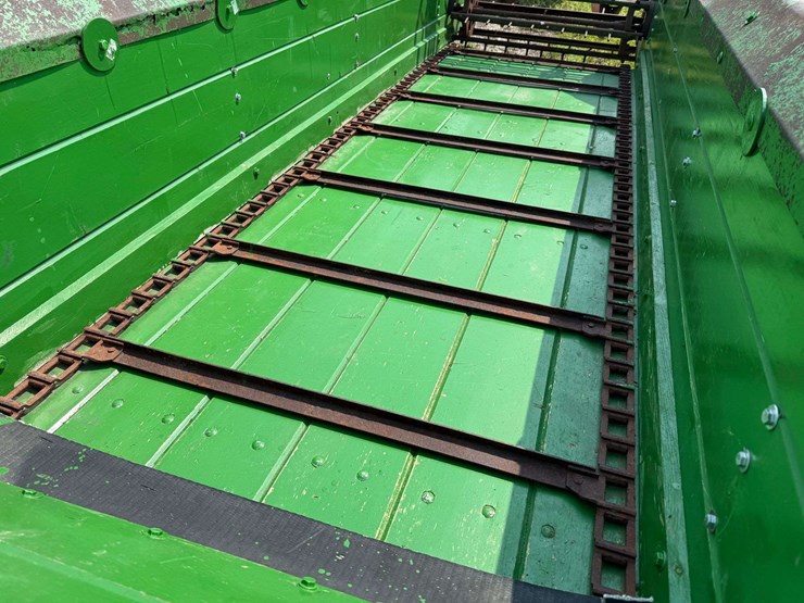 john-deere-r-image-8