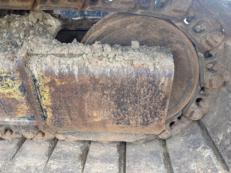 2015-caterpillar-336fl-image-14