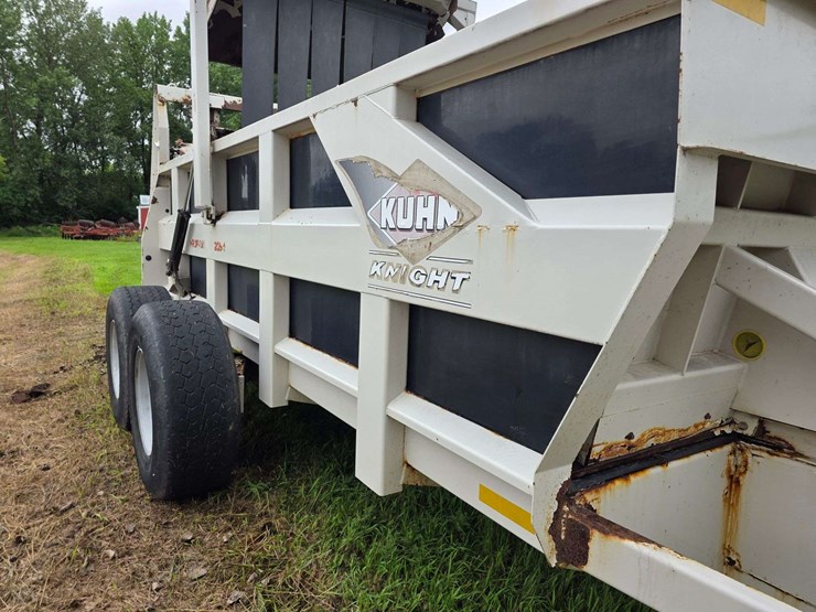 kuhn-knight-2054-image-37