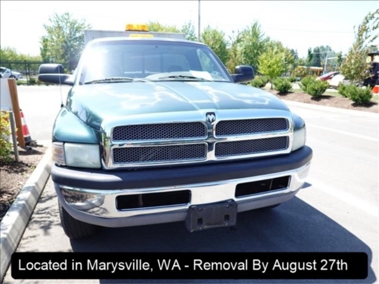 2001-dodge-2500-image-11