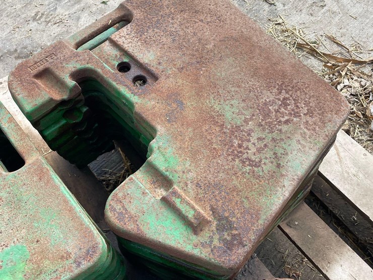 8-john-deere-suitcase-weights-image-4