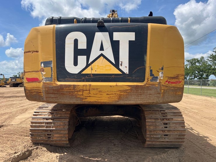 2016-caterpillar-336fl-image-2