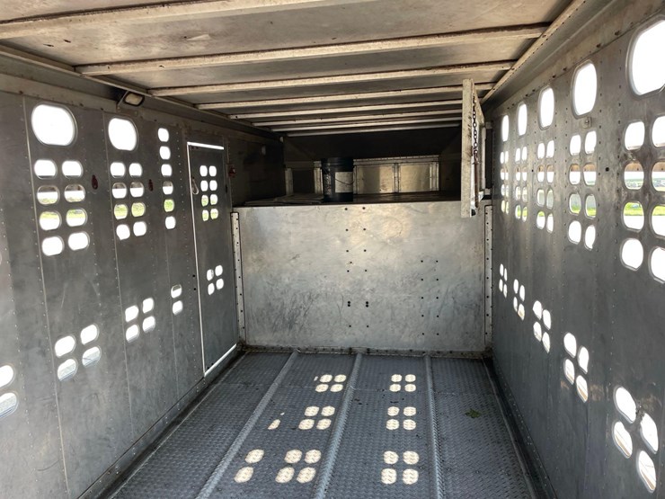 1997-wilson-livestock-trailer-image-30