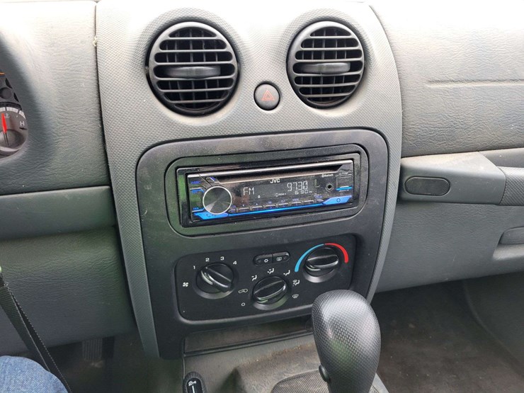 2007-jeep-liberty-image-13