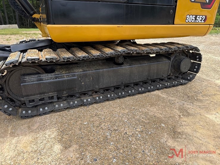 2021-caterpillar-305-image-11