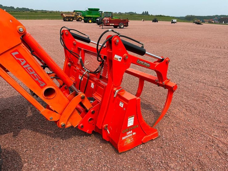 2015-kubota-m110gx-image-36