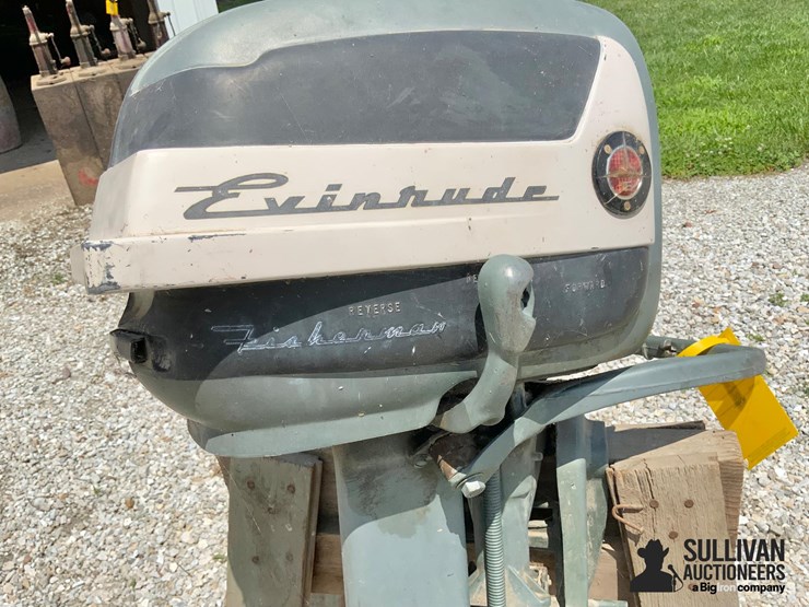1957-evinrude-fisherman-5.5-outboard-motor-image-13