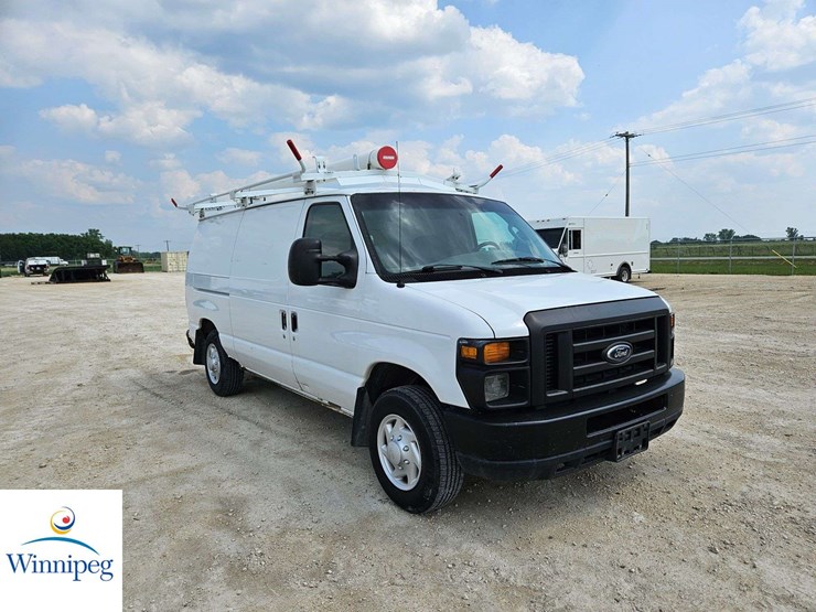 2008-ford-cargo-image-4