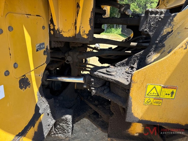 2013-caterpillar-966k-image-16
