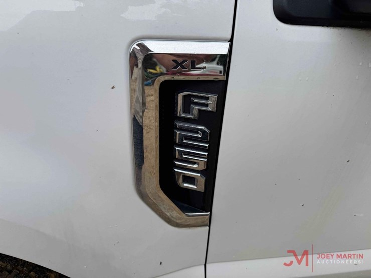 2017-ford-f250-xl-image-9