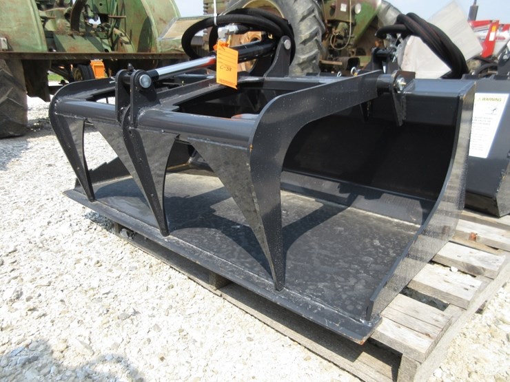 wolverine-mini-skid-steer-grapple-bucket-image-1