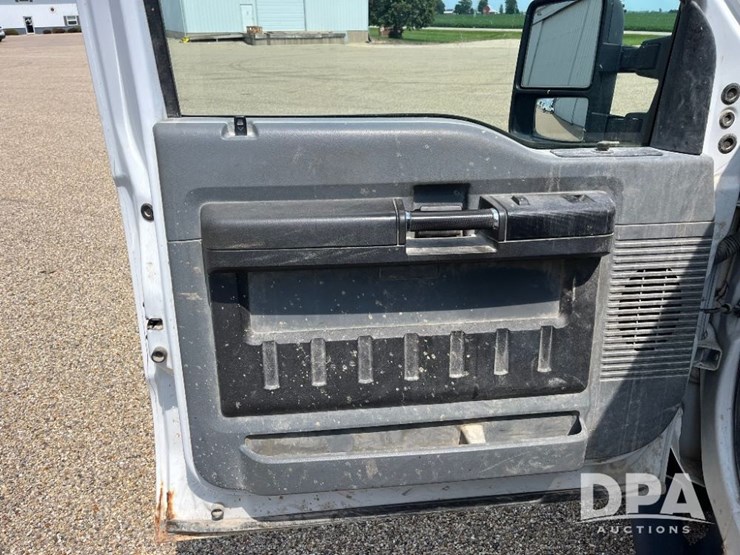 2011-ford-f250-image-48