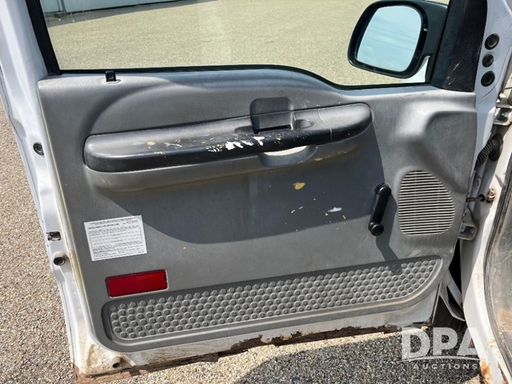 2005-ford-f250-xl-image-47