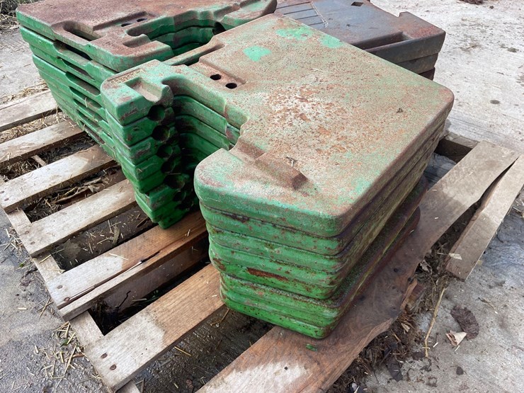 8-john-deere-suitcase-weights-image-2