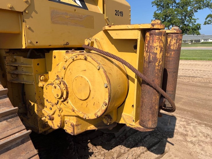 2008-caterpillar-d6t-lgp-image-26