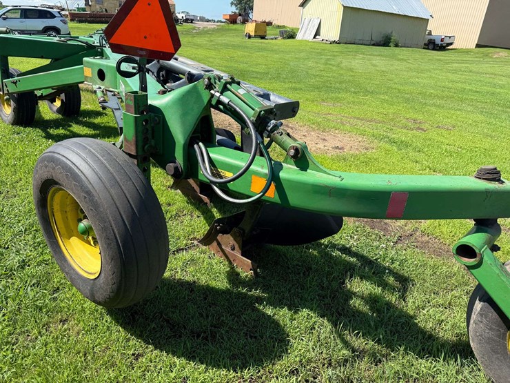 john-deere-3710-image-21