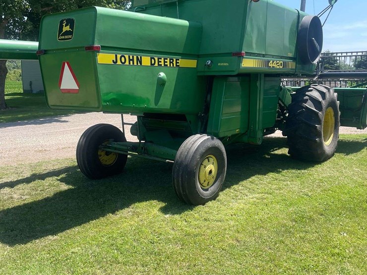 1978-john-deere-4420-image-3
