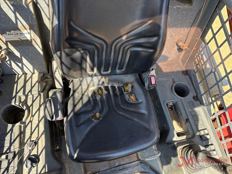 2017-takeuchi-tl12r2-image-19
