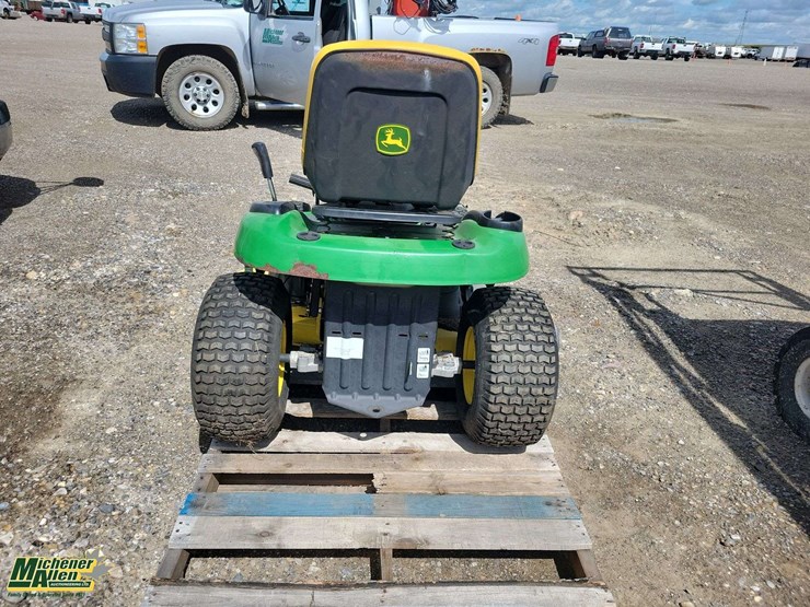 john-deere-la100-image-4