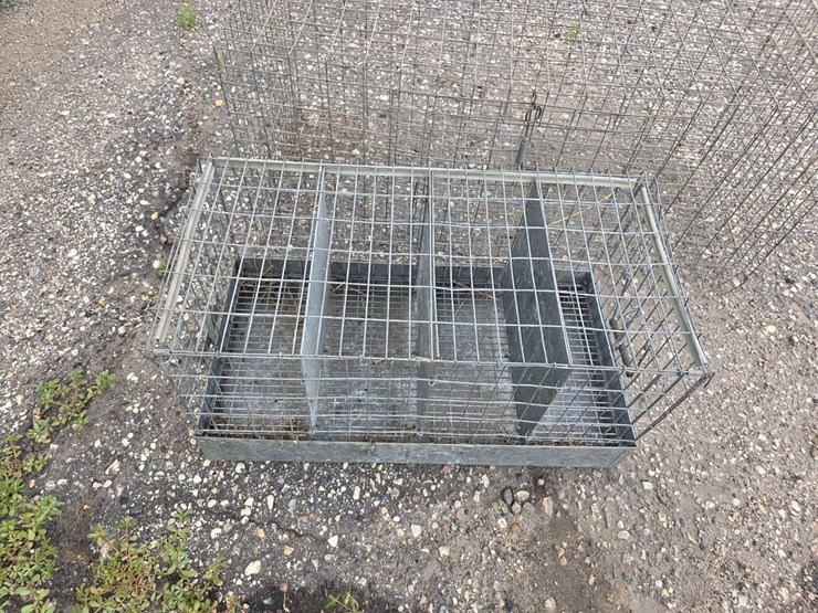 misc-cages,-large-case,-4-place-rabbit-carrier-with-lock-image-3