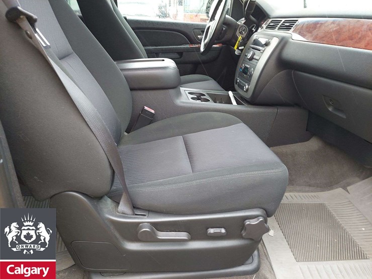 2010-gmc-yukon-xl-image-12