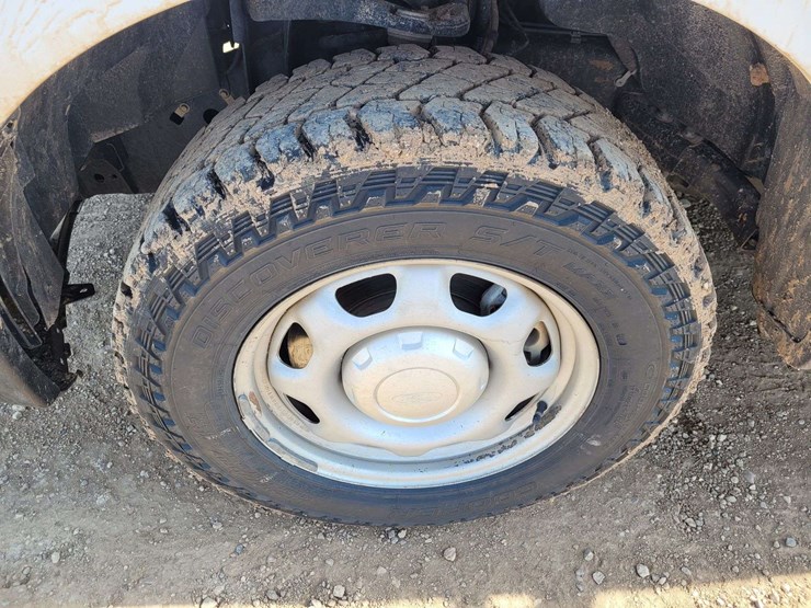 2017-ford-f150-image-18