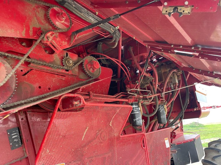 2002-case-ih-2366-image-38