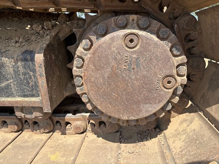 2018-caterpillar-326fl-image-19
