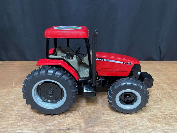1/16-case-ih-mx110-2002-wisconsin-nib-ertl-image-8