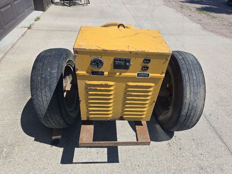 katolight-pto-generator-model:-35lr1,-540-pto,-35-kw,-120/240v,-1800-rpm,-on-cart-with-15”-tires-on-image-17