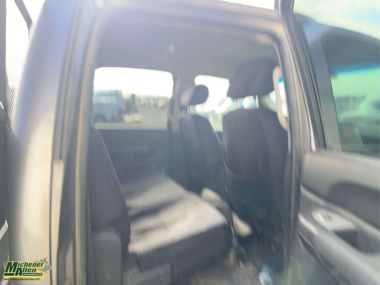 2007-chevrolet-silverado-2500hd-image-14
