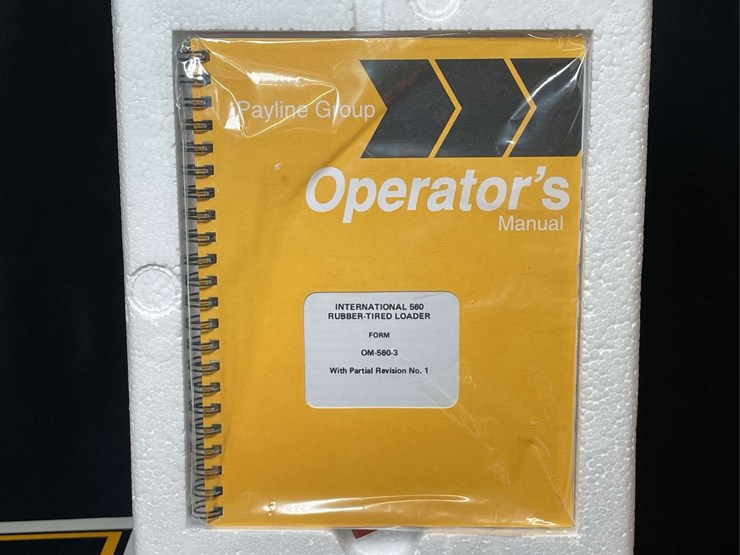 1/25-ih-560-pay-loader-nib-1st-gear-image-2