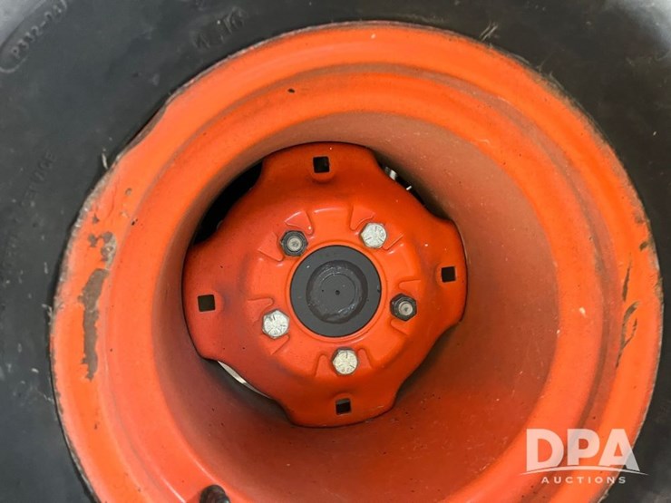 kubota-zd326-image-18
