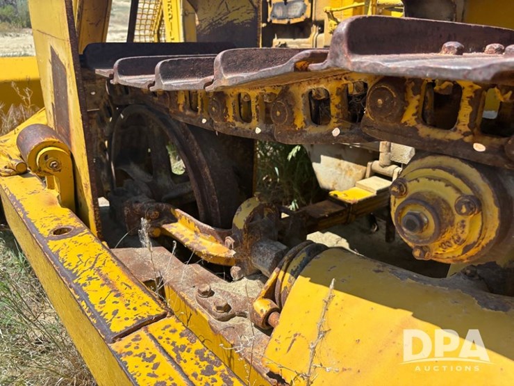 caterpillar-d4-image-29