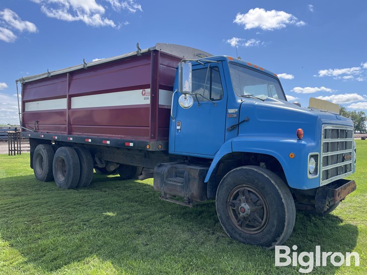 1987-international-2375-s-series-t/a-grain-truck-image-3