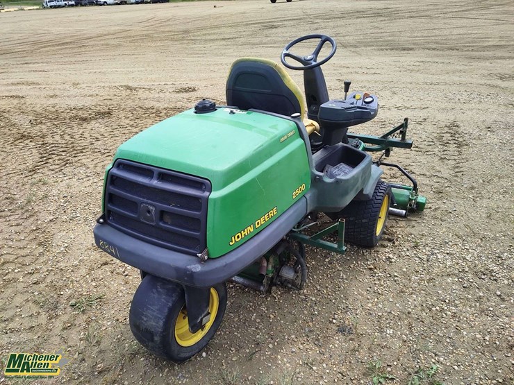 john-deere-2500-image-4