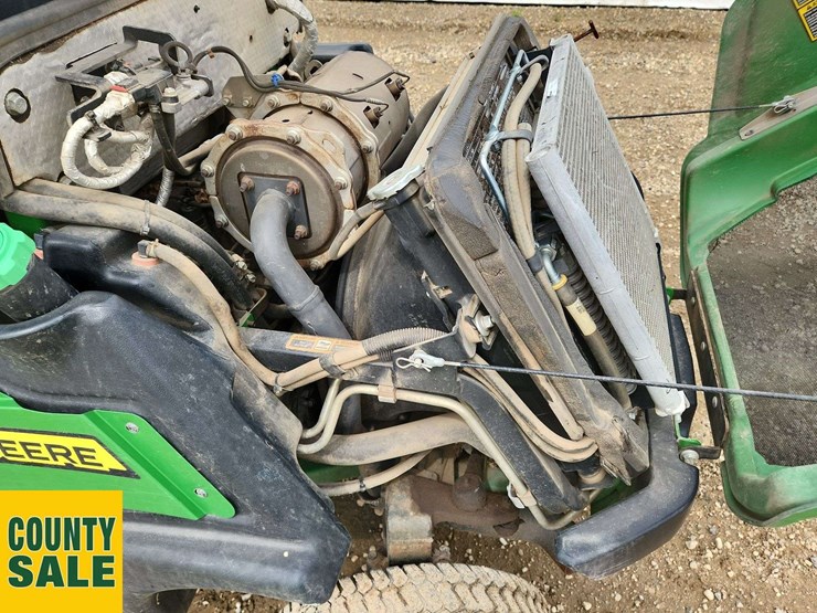 2012-john-deere-1585-image-9