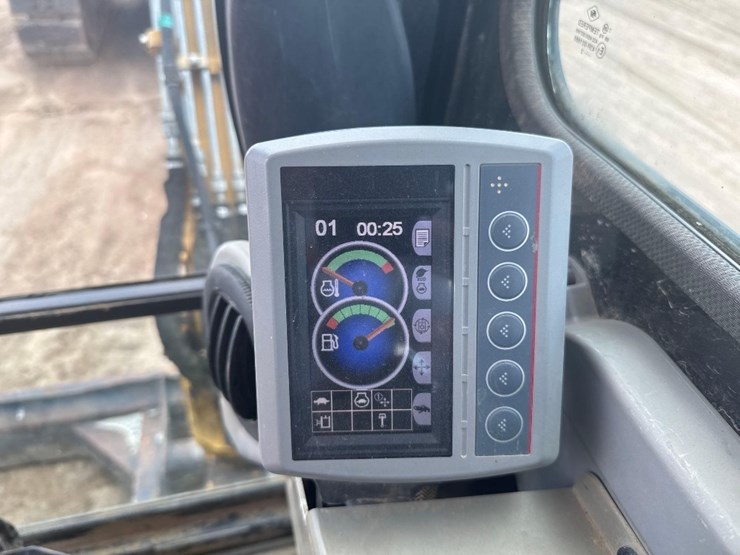 caterpillar-304e-cr-image-31