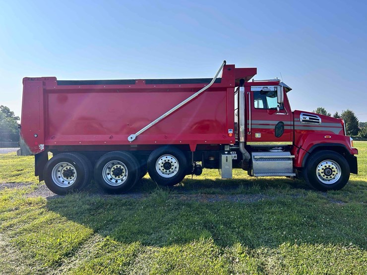 2019-western-star-sf4700-dump-truck-image-4