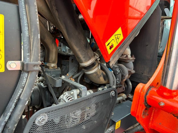 2015-kubota-m110gx-image-49
