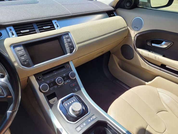 2013-land-rover-range-rover-image-11