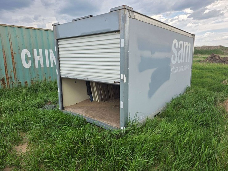 approx-16’-shipping-container,-overhead-door-needs-attention,-*seller-has-#-of-mover-if-needed,-limi-image-1