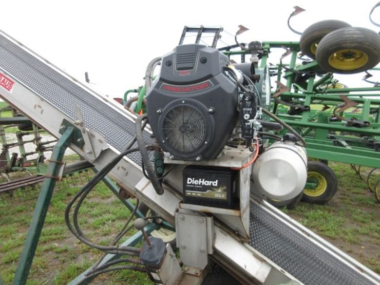 kraus-drive-over-fertilizer-conveyor-image-4