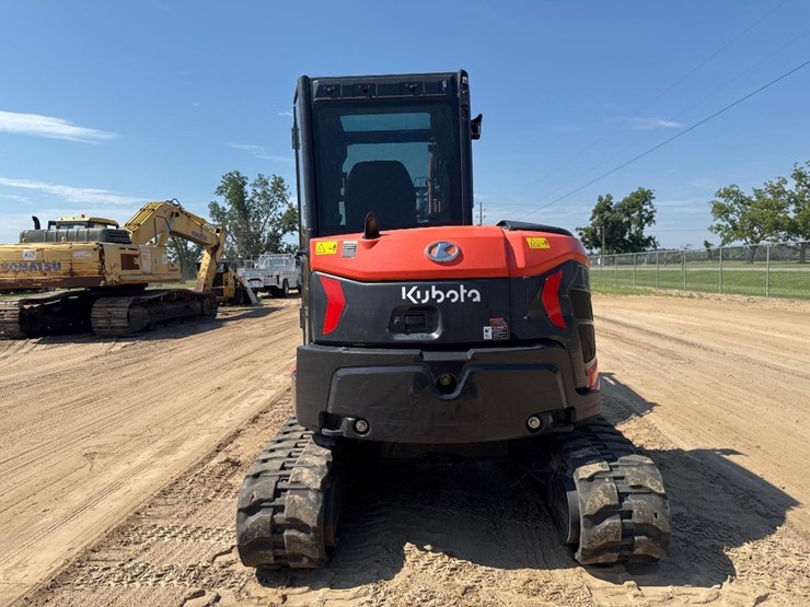 kubota-u55-5-image-7