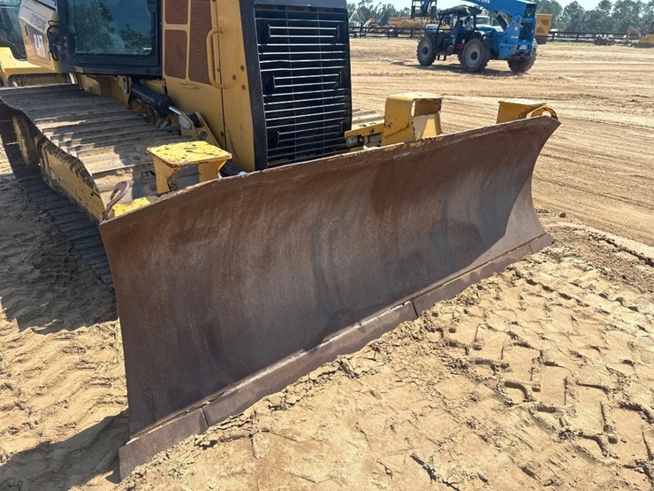 2016-caterpillar-d5k2-lgp-image-8
